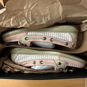 NEW Pink Seersucker Sperrys